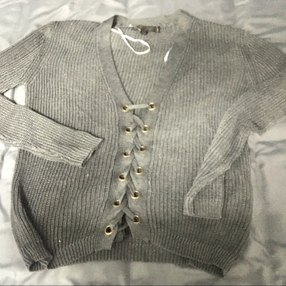 Small tie front sweater grey